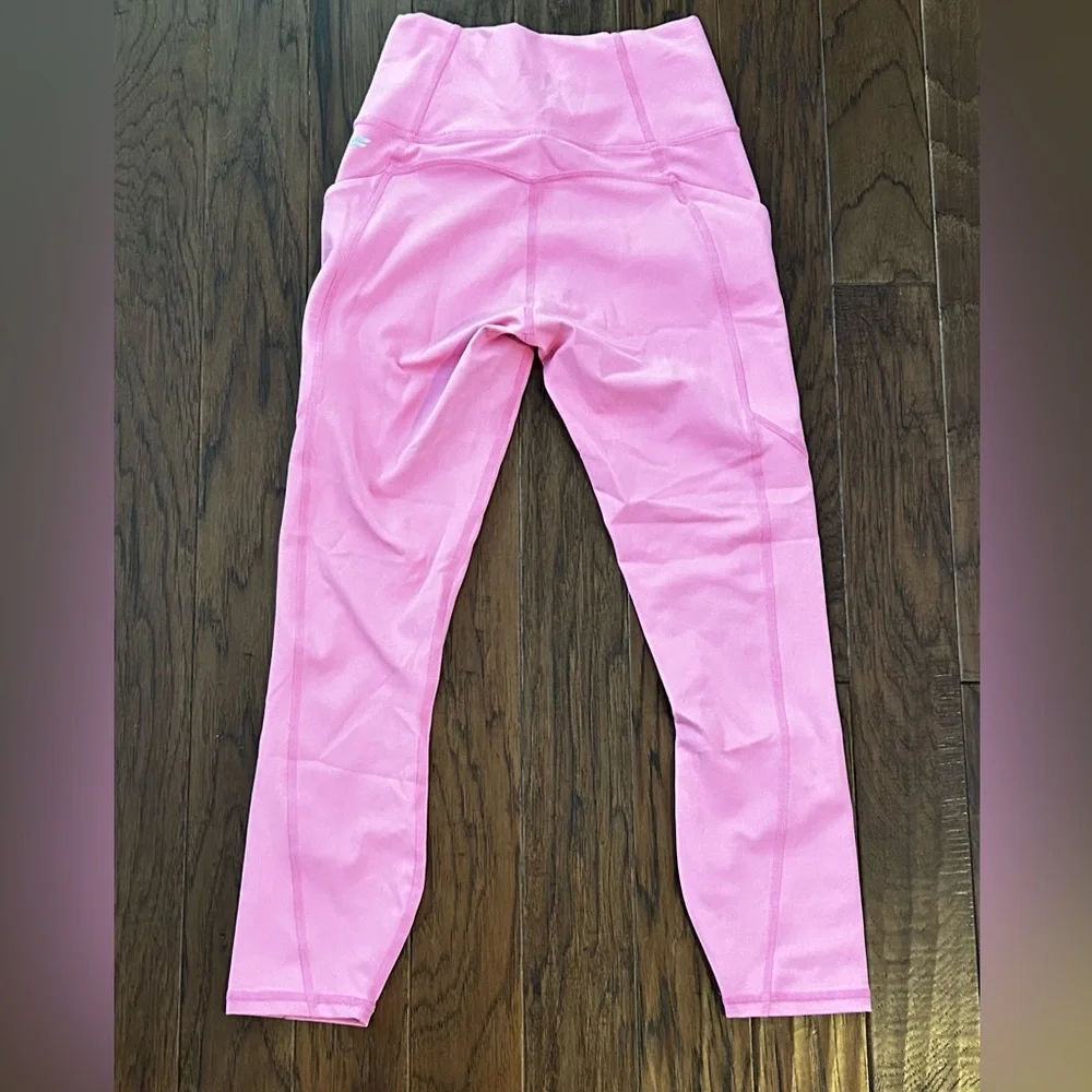 NWOT Fabletics crop leggings sz XXS - Picture 2 of 9